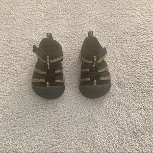 Toddler Keen Sandals size 6